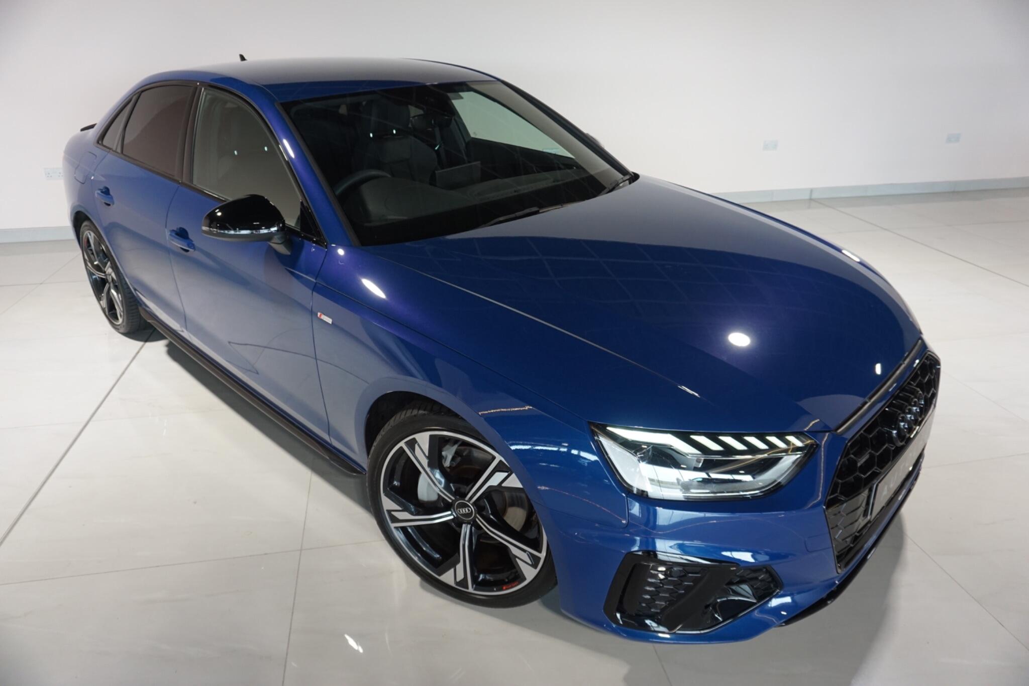 Audi A4 2.0 TDI 40 Black Edition Saloon 4dr Diesel S Tronic quattro Euro 6 (s/s) (204 ps)